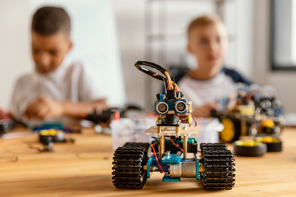 Maker Labs 3D and Robotics Workshops at Herndon Fortnightly Library