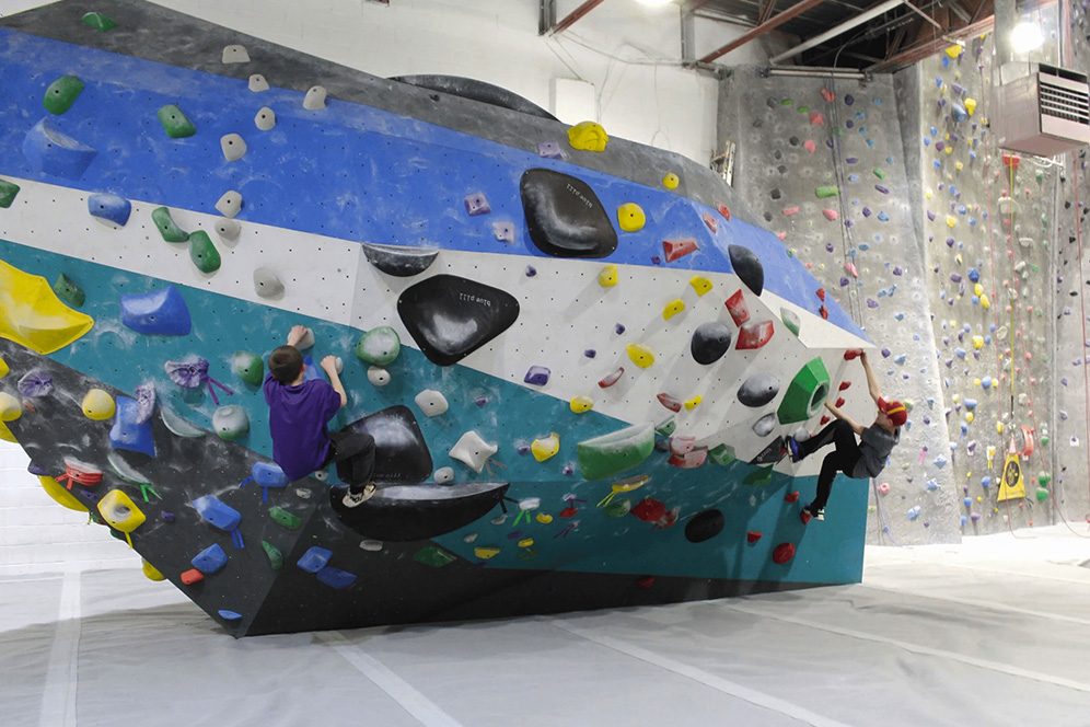 Sportrock Climbing Center – Conquer heights, train your endurance, and have fun with the kids